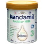 Fórmula para bebés fabricada en el Reino Unido adecuada para niños de 12 meses a 36 meses de edad. Contiene leche entera honesta de granjas locales.