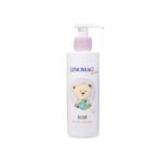 Moisturizes and lightly oils the baby's skin, leaving an invisible protective layer on its surface