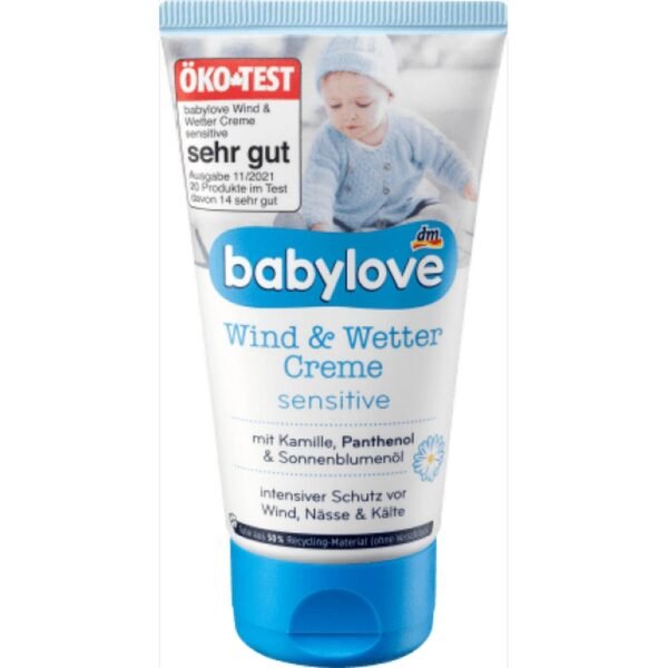 Babylove Calendula Sensitive nappy cream protects the baby's delicate skin - especially in the sensitive diaper area.