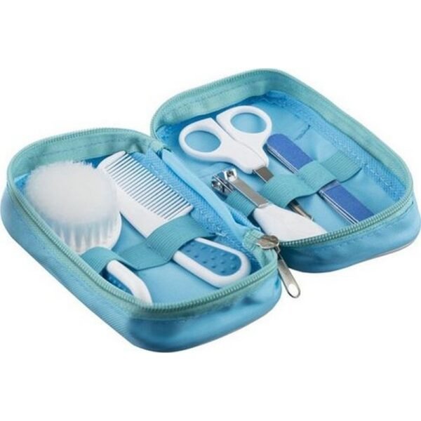 The Akuku manicure set consists of scissors, clippers, a brush, a comb and four small files.