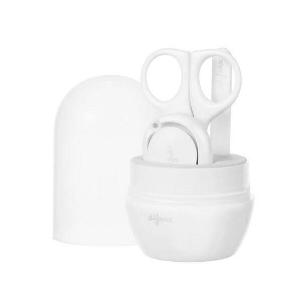 Difrax Baby Manicure Set The Difrax Manicure Set consists of scissors, nail file and clippers.