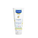 Nourishing body milk with Cold Cream, for daily care. From the first days of life¹.