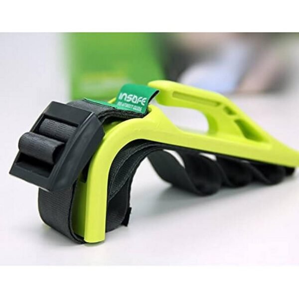 The use of the adapter reduces the risk of injury to the unborn child in the event of a car accident.