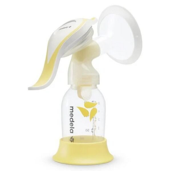 A complete set with a manual breast pump containing everything a mum needs to express and collect milk and feed her baby.
