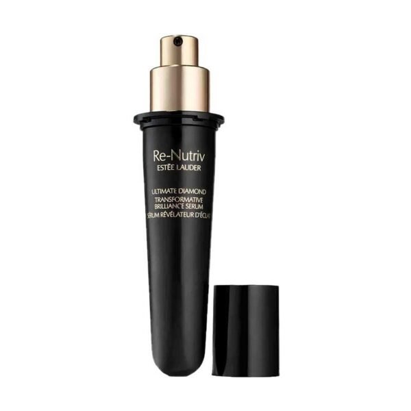 This incredibly light formula with a sublime texture absorbs quickly, giving a feeling of freshness and leaving the skin plumped and smooth.