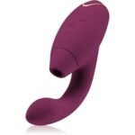 G-spot vibrations and clitoral stimulation. G-Punkt-Vibrationen und klitorale Stimulation.