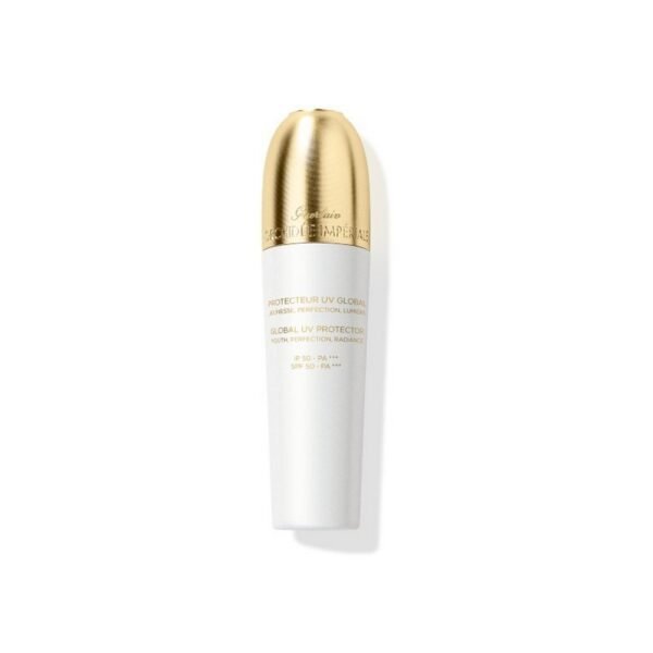 Perfecting facial fluid with SPF50 protection factor