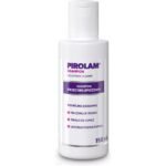 Pirolam Shampoo contains substances with anti-dandruff properties.