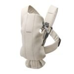 BabyBjörn Mini 3D Jersey Baby Carrier for peace of mind while carrying your baby.