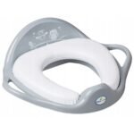 This toilet seat cover offers a comfortable and secure fit, ensuring stability during use. Its soft, anti-slip design provides extra safety for children, making potty training a more pleasant experience.