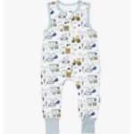 Foot Openings: Provides freedom of movement while keeping the baby warm.