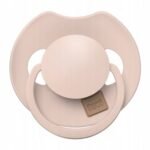 Single dynamic silicone nipple designed for infants 0-6 months, featuring a natural shape for breastfeeding support. Includes a protective storage case.