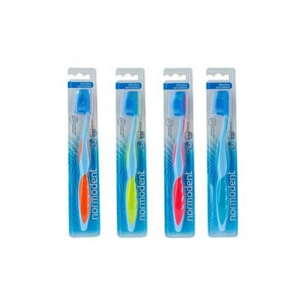 Gently cleans your teeth and prevents bleeding