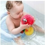 Ce jouet de bain flottant amusant est doté d'une boule rougeoyante qui illumine l'eau, créant un effet magique pendant l'heure du bain. Il flotte et pulvérise de l'eau, ajoutant une excitation supplémentaire à la baignoire. Sûr, coloré et fabriqué en Chine, il est parfait pour que les enfants profitent d'une expérience de bain plus ludique et relaxante.