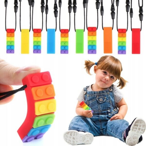 Logopedic Teether for Older Children - Brick Anti-Stress Necklace – a teething and sensory tool designed to provide relief and promote focus, ideal for children with sensory needs.
