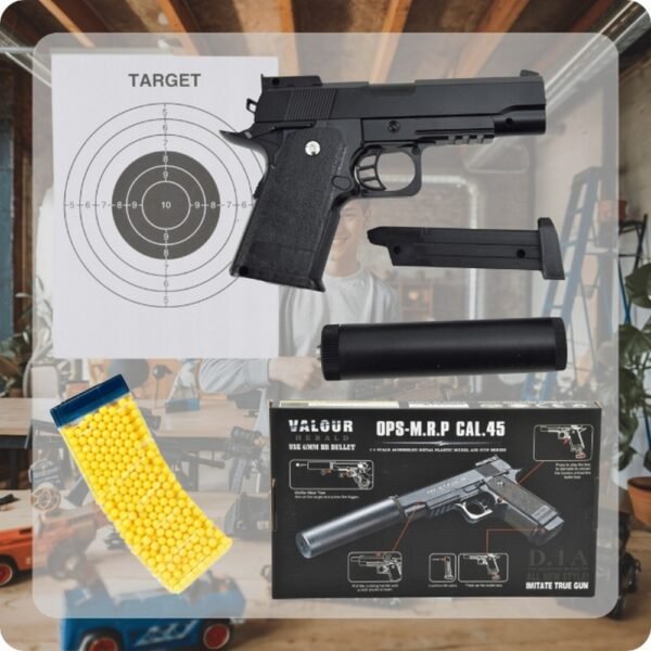 This metal gun is designed for plastic balls, offering a more realistic shooting experience with a built-in silencer for quieter play. The set includes 800 freebie balls, perfect for extended play and accuracy.